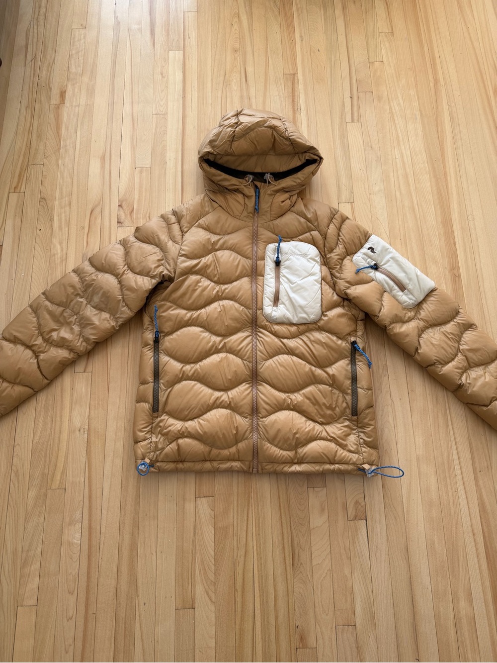 Peak Performance - HELIUM UTILITY DOWN HOOD JACKET WOMEN